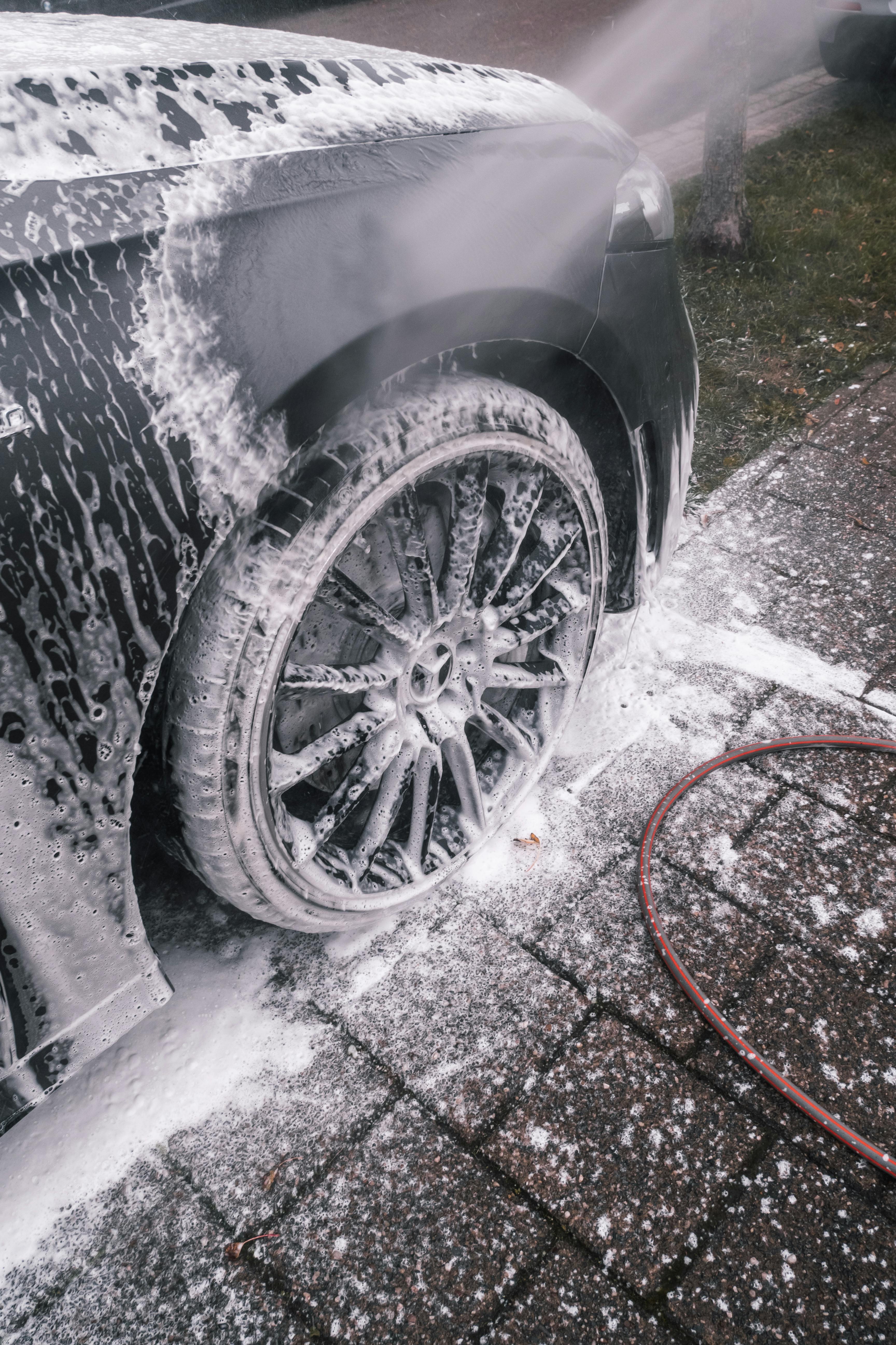 Express Exterior & Wheels Detail + Dressing Service Package