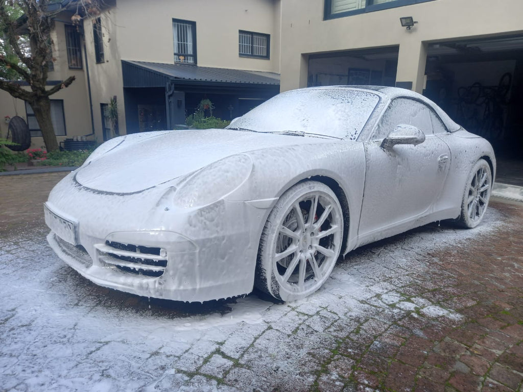 Express Exterior & Wheels Detail + Dressing Service Package